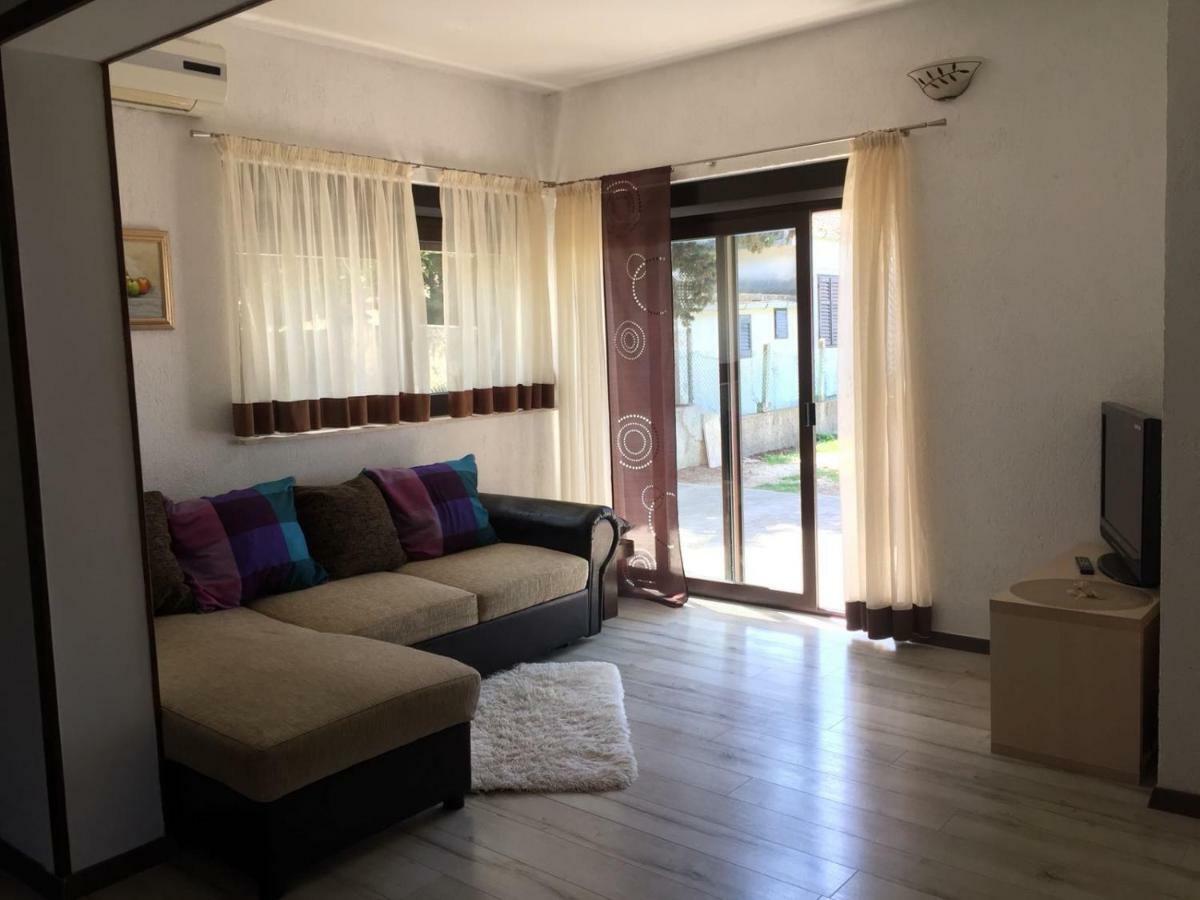Mustapictanja Apartment บาร์บินเย ภายนอก รูปภาพ